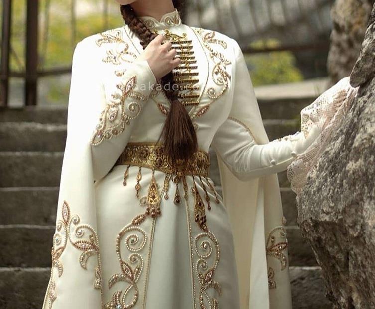 مانتو عقد از کجا بخرم